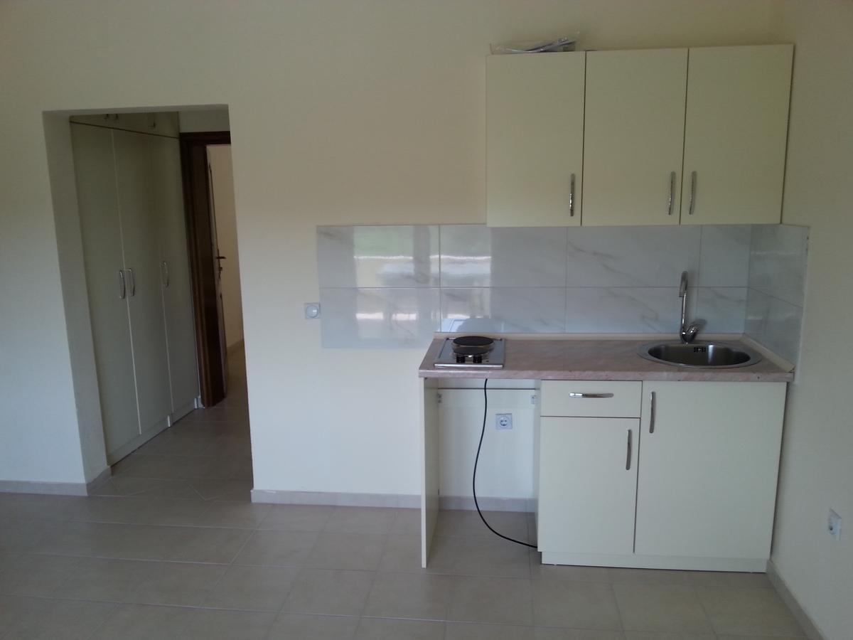 Korac Apartments 울친 외부 사진