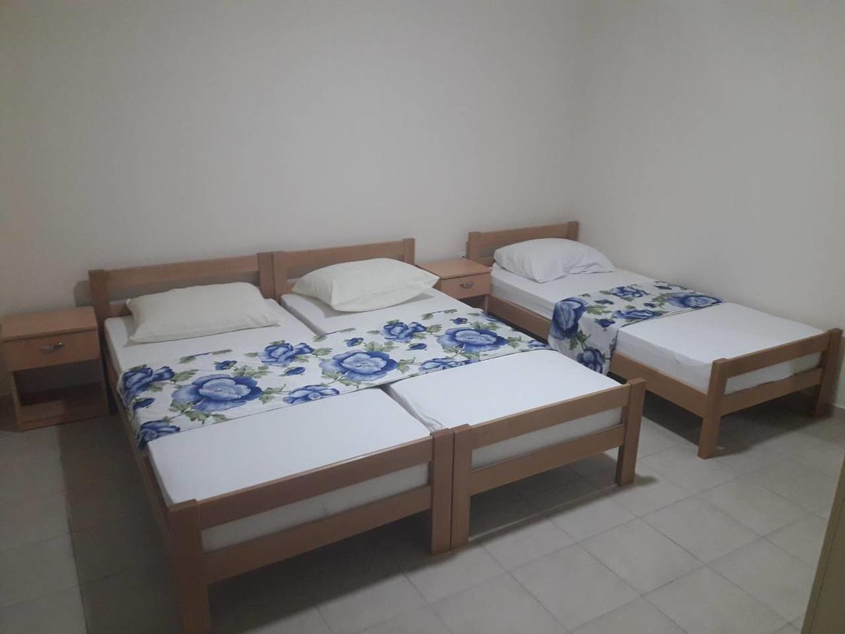 Korac Apartments 울친 외부 사진