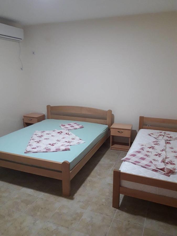 Korac Apartments 울친 외부 사진