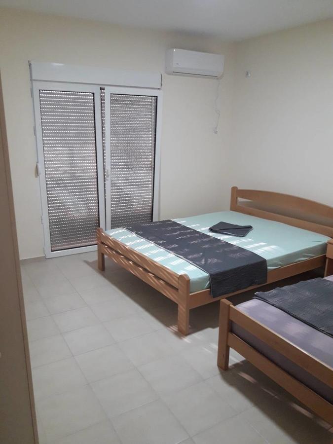 Korac Apartments 울친 외부 사진