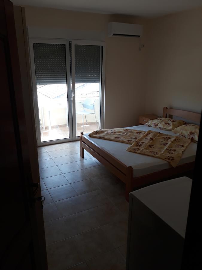 Korac Apartments 울친 외부 사진
