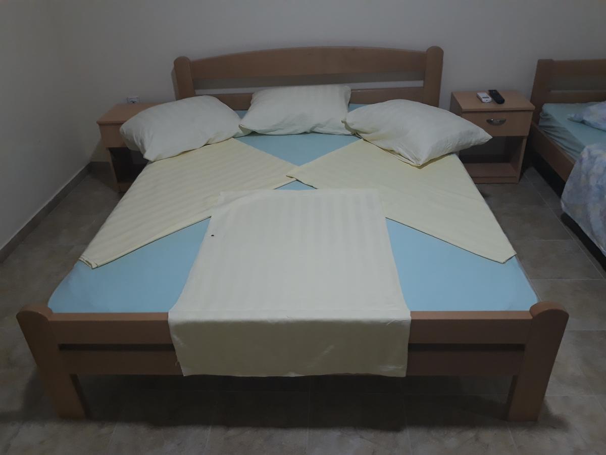 Korac Apartments 울친 외부 사진