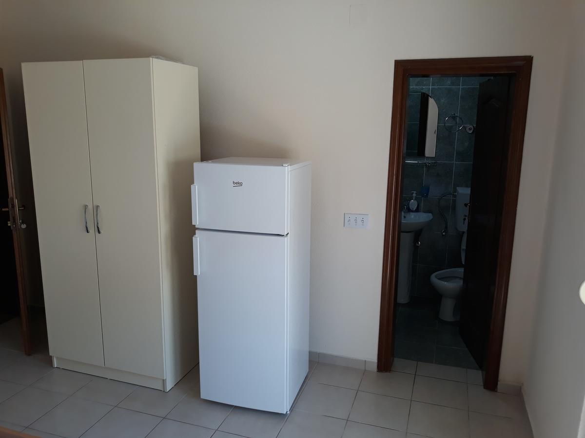 Korac Apartments 울친 외부 사진