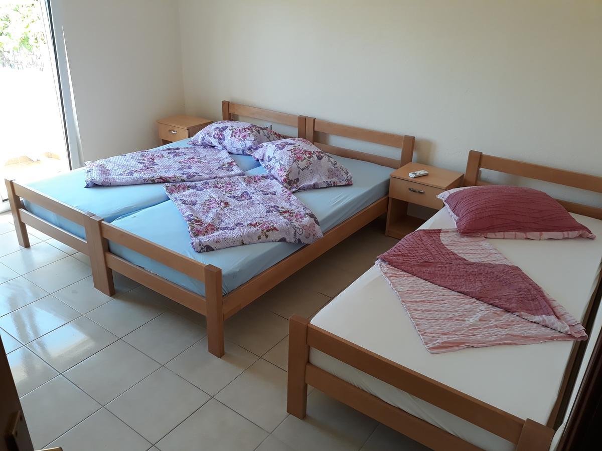 Korac Apartments 울친 외부 사진