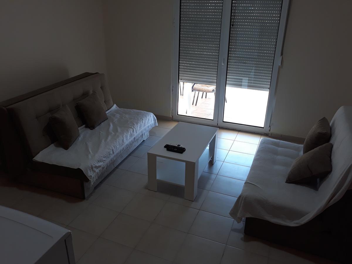 Korac Apartments 울친 외부 사진