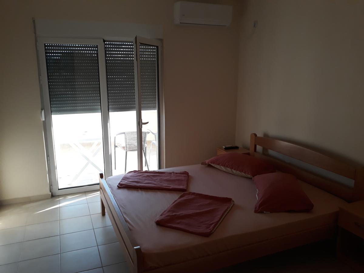 Korac Apartments 울친 외부 사진