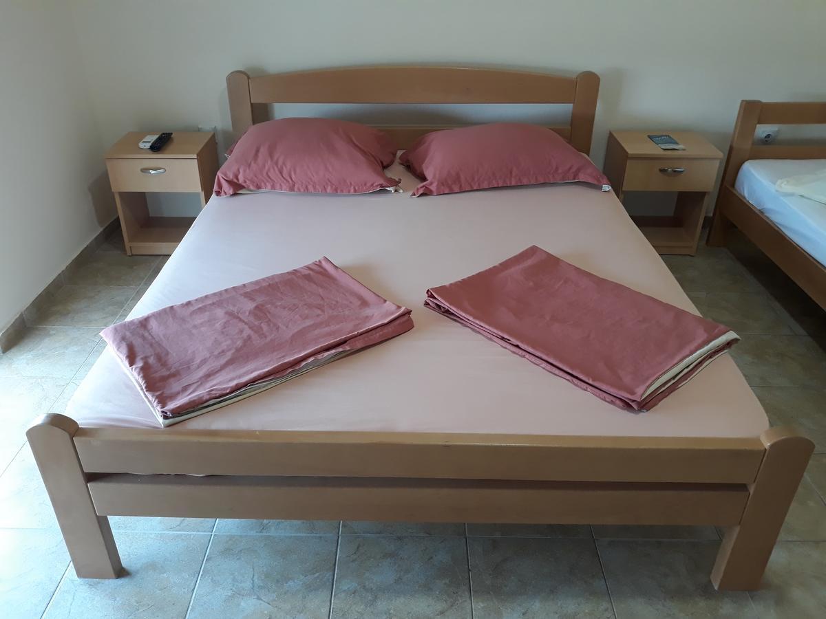 Korac Apartments 울친 외부 사진
